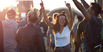 Mit der Raiffeisenbank Gürbe ans AERO Festival in Belp